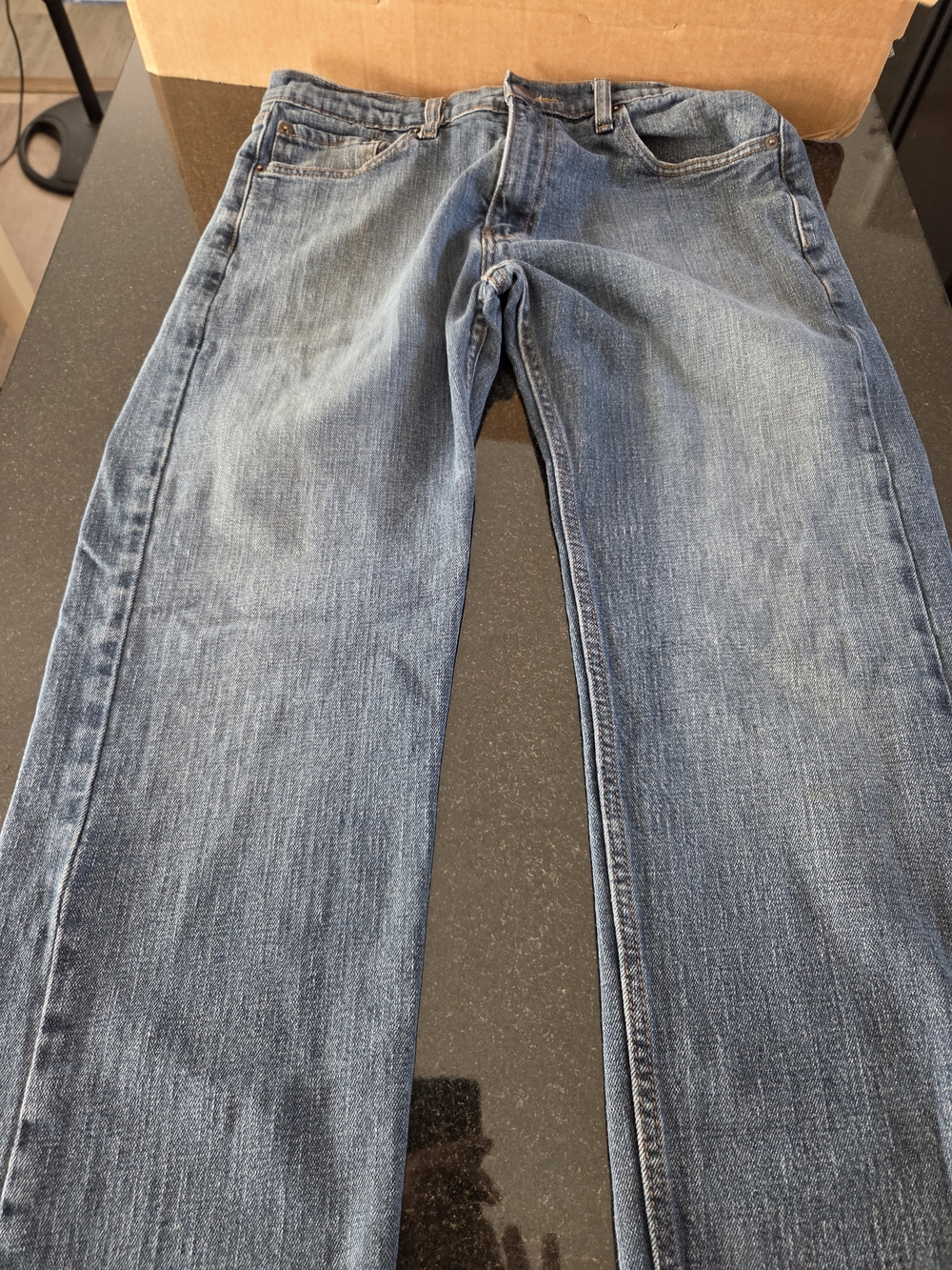 Signature Men's Straight Jeans in Faded Blue